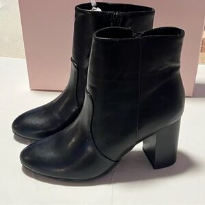 Old Navy Heeled Leather Booties